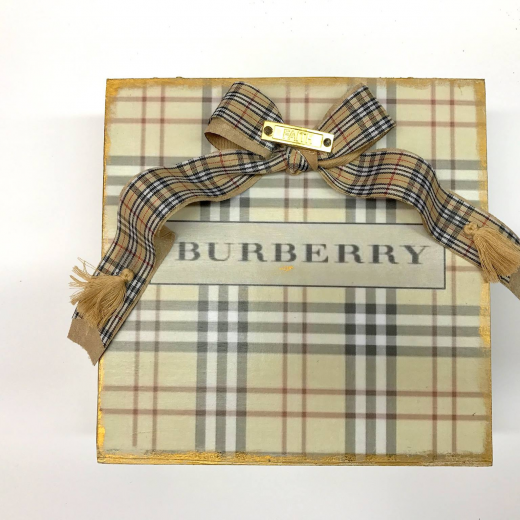 Εικόνα για Luxury Edition Λαμπάδα Burberry Lover