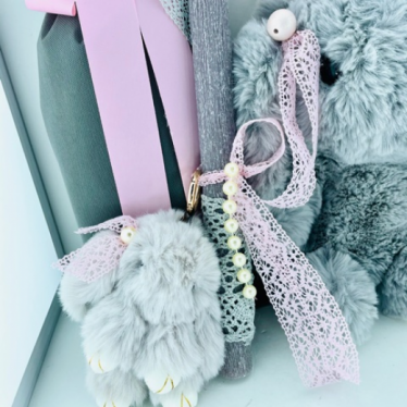 Εικόνα 2 για Σετ Λαμπάδας Grey Rabbit Με Μωράκι Μπρελοκ Κουνελάκι Bag